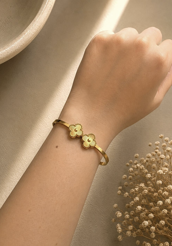 Clover Gold Bracelet