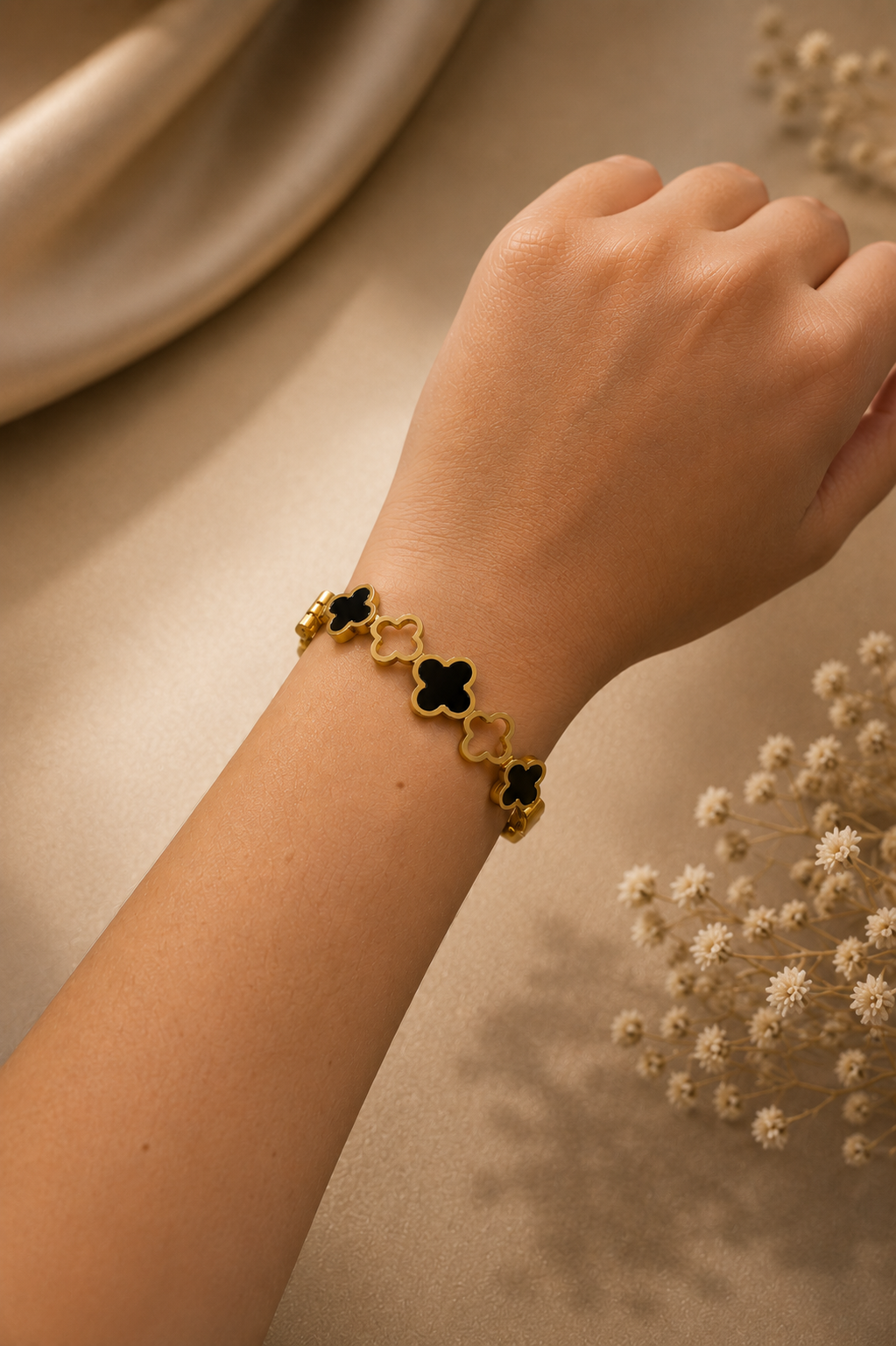 Eternal Clover Bracelet