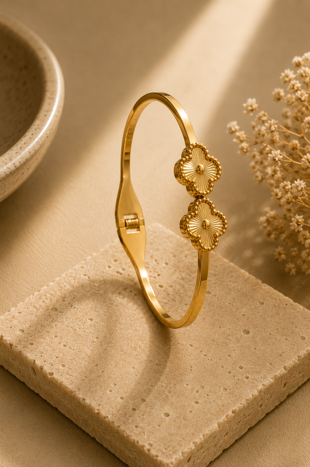 Clover Gold Bracelet