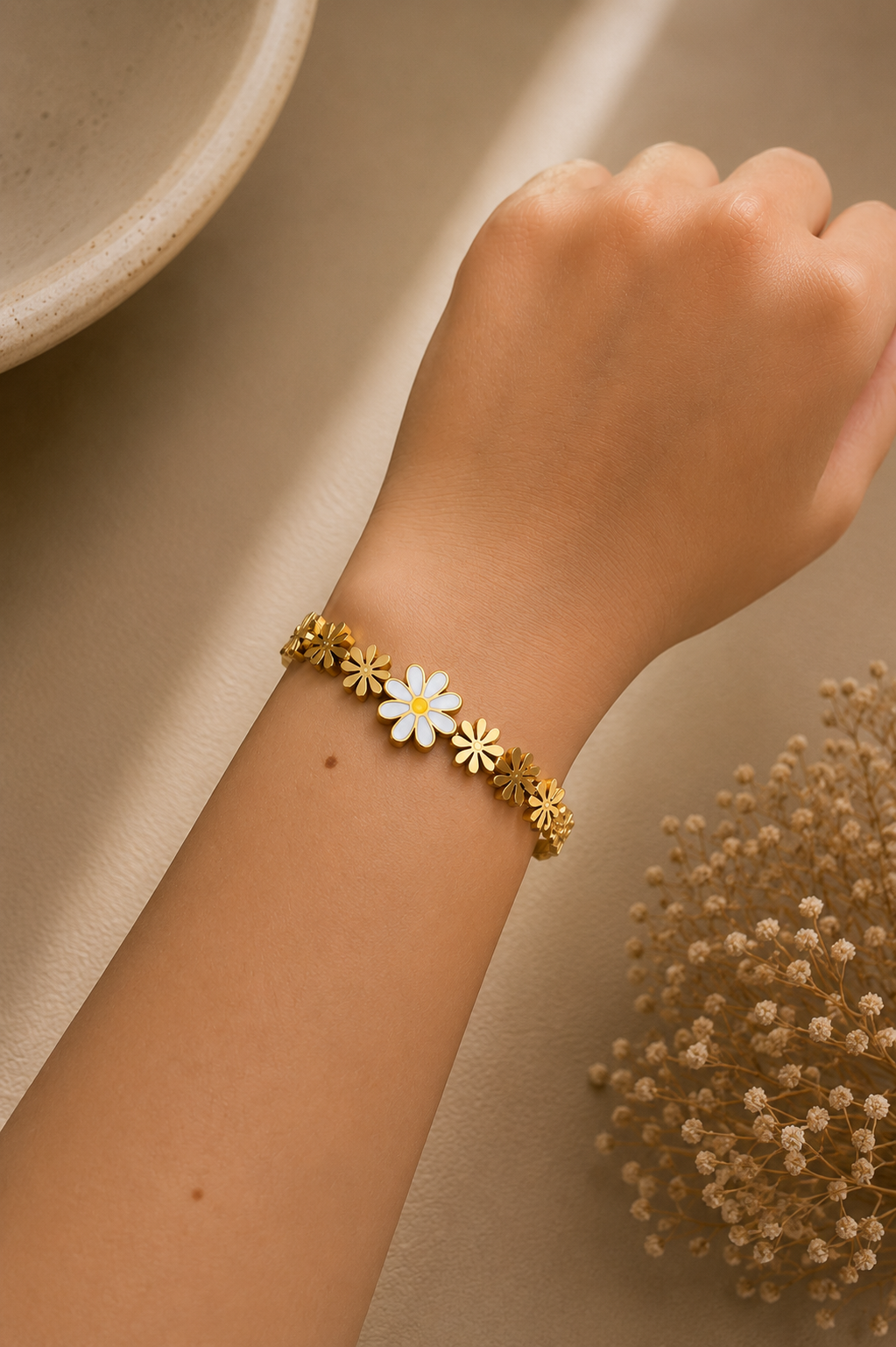 Daisy Bloom Bracelet
