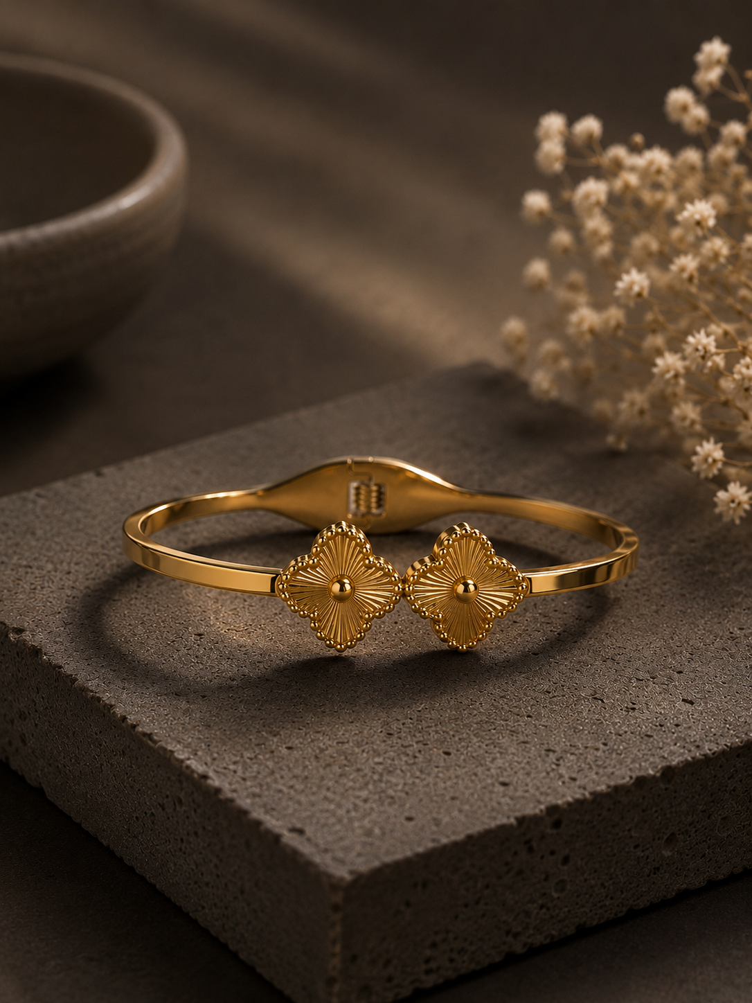 Clover Gold Bracelet